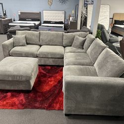 Gray Sofa Sectional w/ Free Ottoman