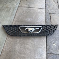 99-04 Ford Mustang Grill