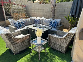 Patio Furniture set outdoor new in the box