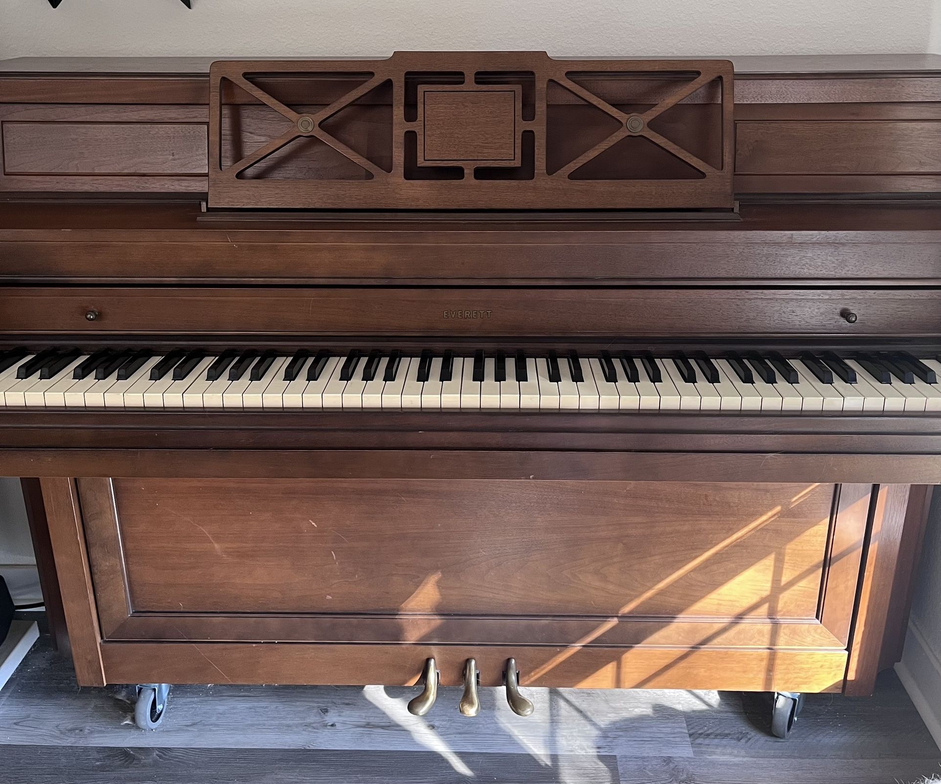 Everett Upright Piano