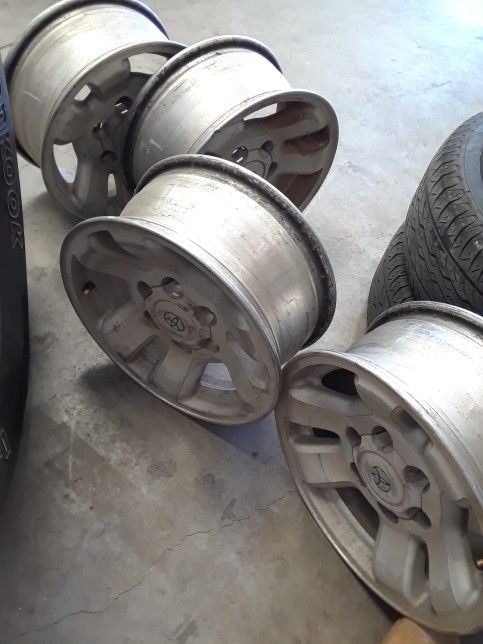 RIMS TOYOTA 16in