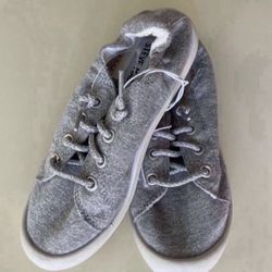 New Kids Sneakers ,1us, Runs Smaller With tags