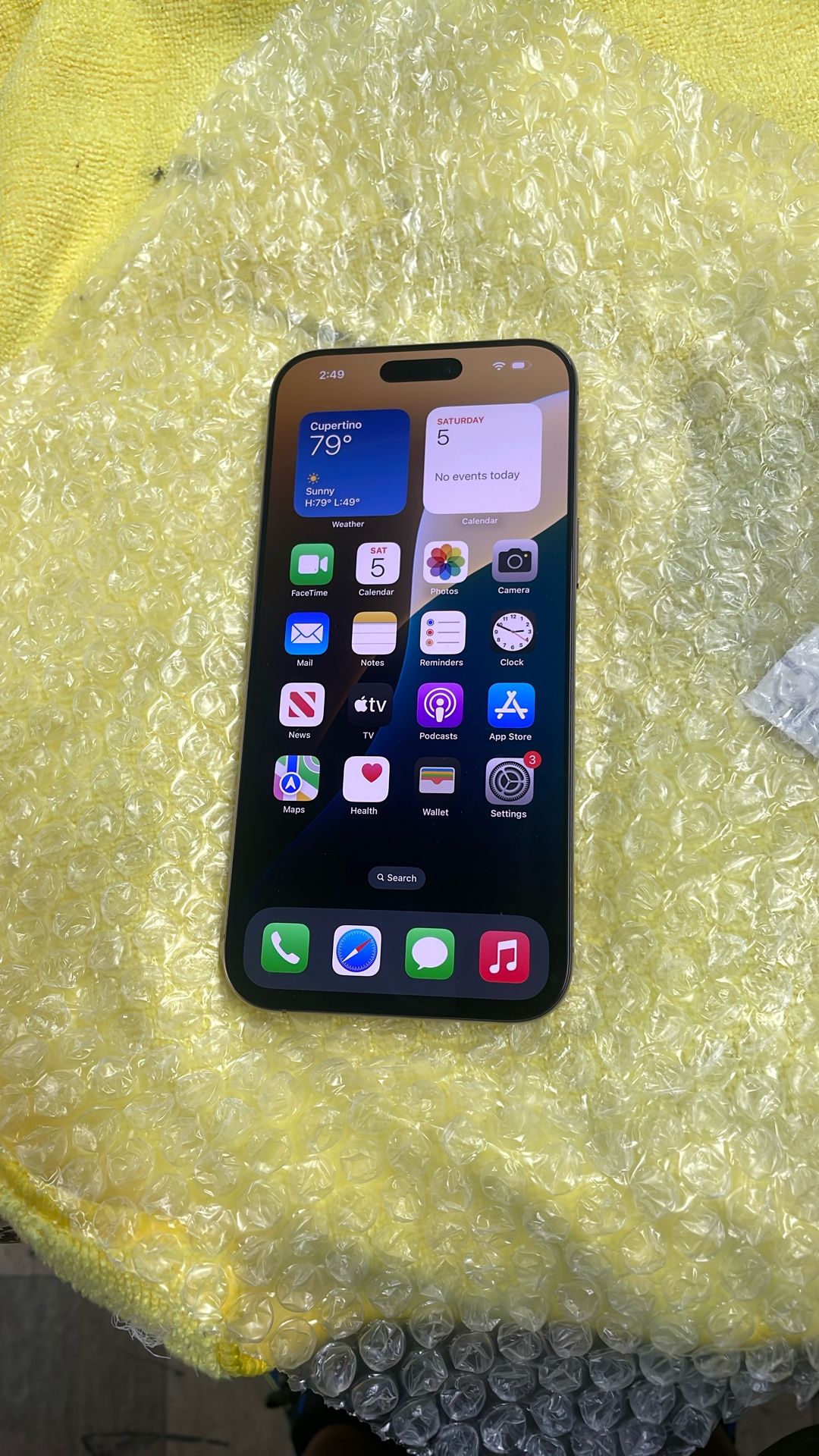 iPhone 16 Pro Max 256GB -CAN’T ACTIVATE- $575