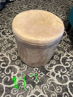 Lil Storage Seat