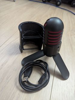 USB Microphone (Samson) + Pop Filter – Great Condition – Plug & Play PRICE DROP ($35)