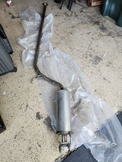 2007-2008 Honda Fit 1.5L Exhaust Resonator Pipe Assembly 606144 56228 Used