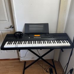 Casio WK110 Portable Keyboard
