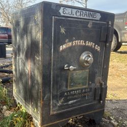 Old Vintage Safe 
