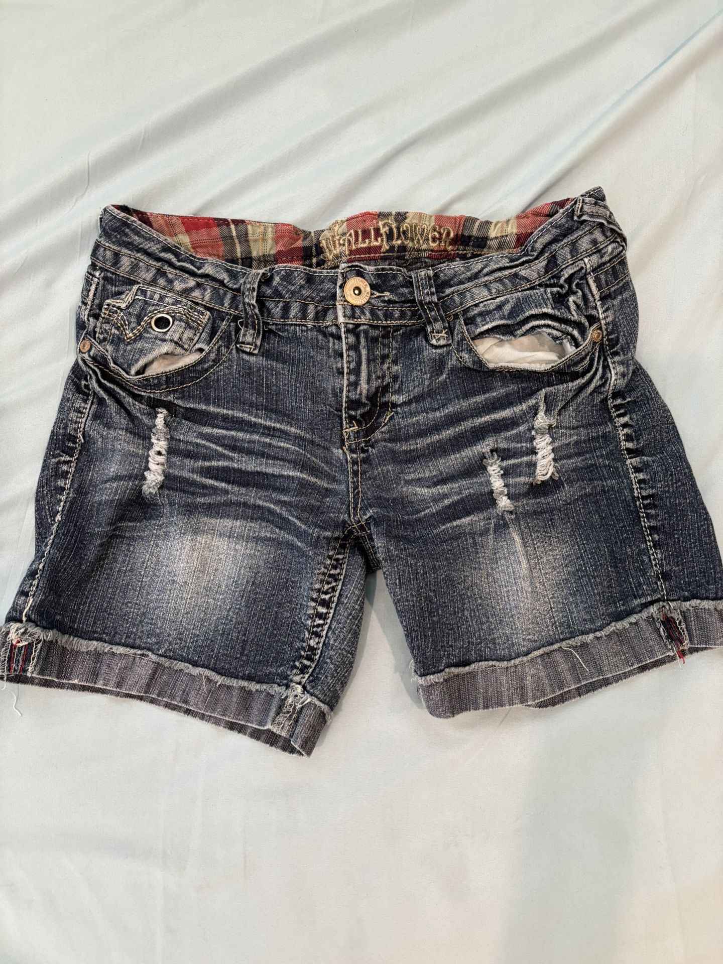 Wallflower Shorts