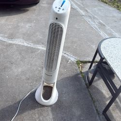 Modern White Quiet Cooling Fan