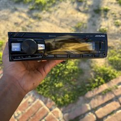 Alpine Car Stereo Scratch  