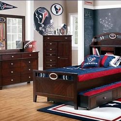 NFL Twin Bed W/mattress And Dressor W/mirror