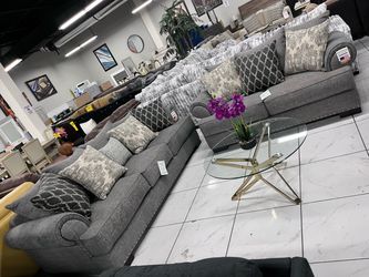 Beautiful and Comfortable Sofa Set