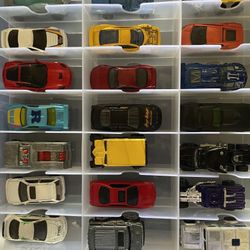 Die cast Cars In Case
