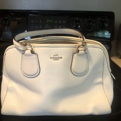 Beautiful Gently Used Coach Purse