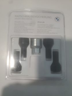 BMW WHEEL LOCK SET, NEW