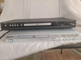 2 DVD PLAYERS
