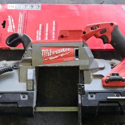 Milwaukee Deep Cut Band Saw (2729-20). 