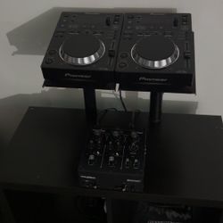 Pioneer CDJ 350 (pair)