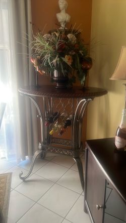 Wine table
