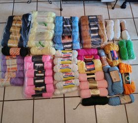 Pre-owned Beautiful lot of 88 vintage yarn skeins in the variety of colors 10-pink, 16-n non me Blue, 2- green, 15-yellow, 10- black, 3-white, 11-Gold