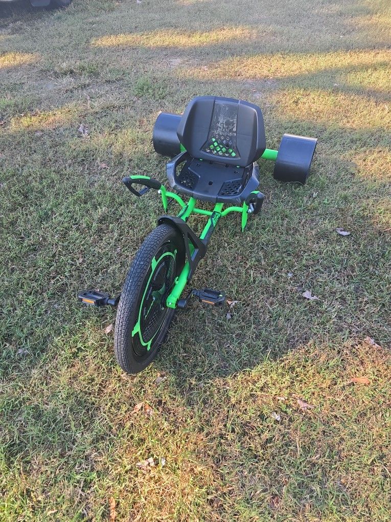 KID PETAL TRIKE