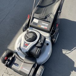 MURRAY LAWN MOWER 22” SELF PROPELLED 