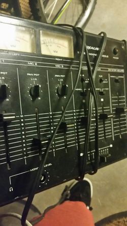 Realistic stereo mixing console