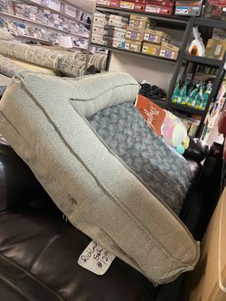 Sofa pet bed 36 x 42
