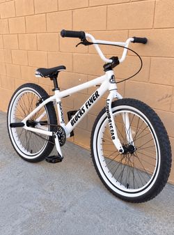 NEW SE Bikes Blocks Flyer 26” BMX Bike – Arctic White – Financing Available