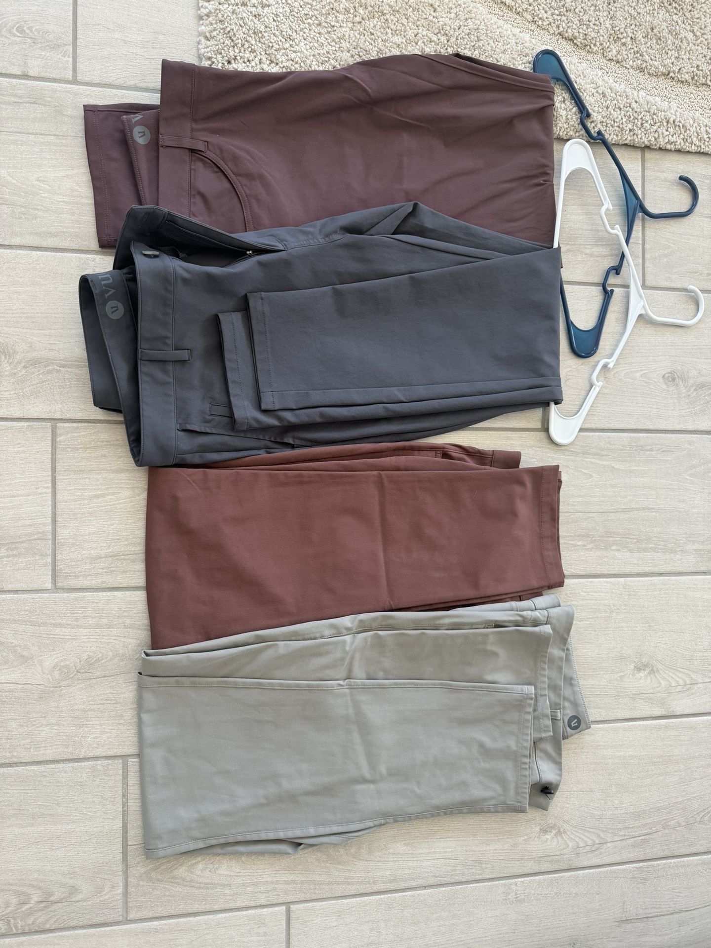 Vuori Pants!!