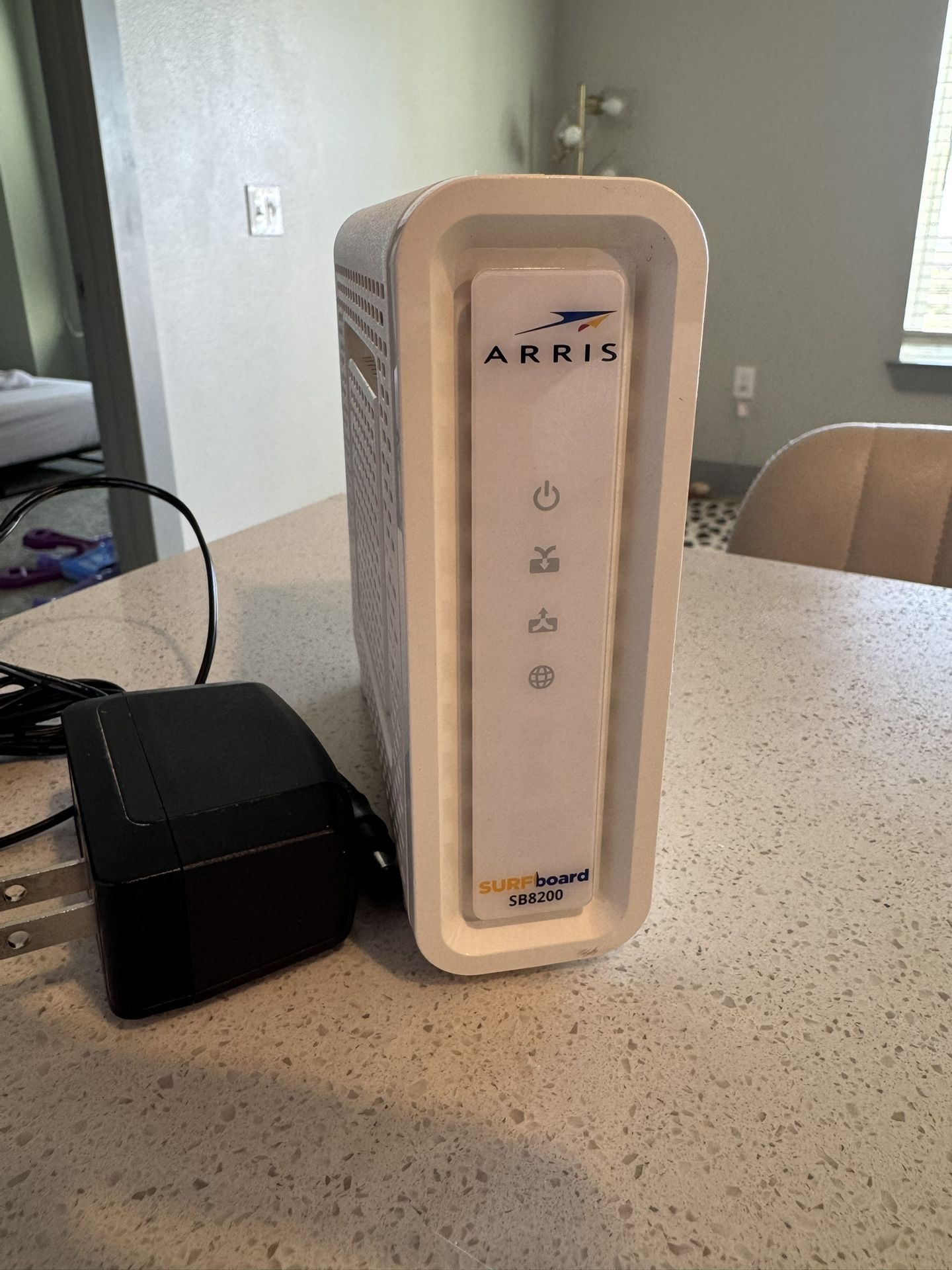 Arris Surfboard Modem SB8200