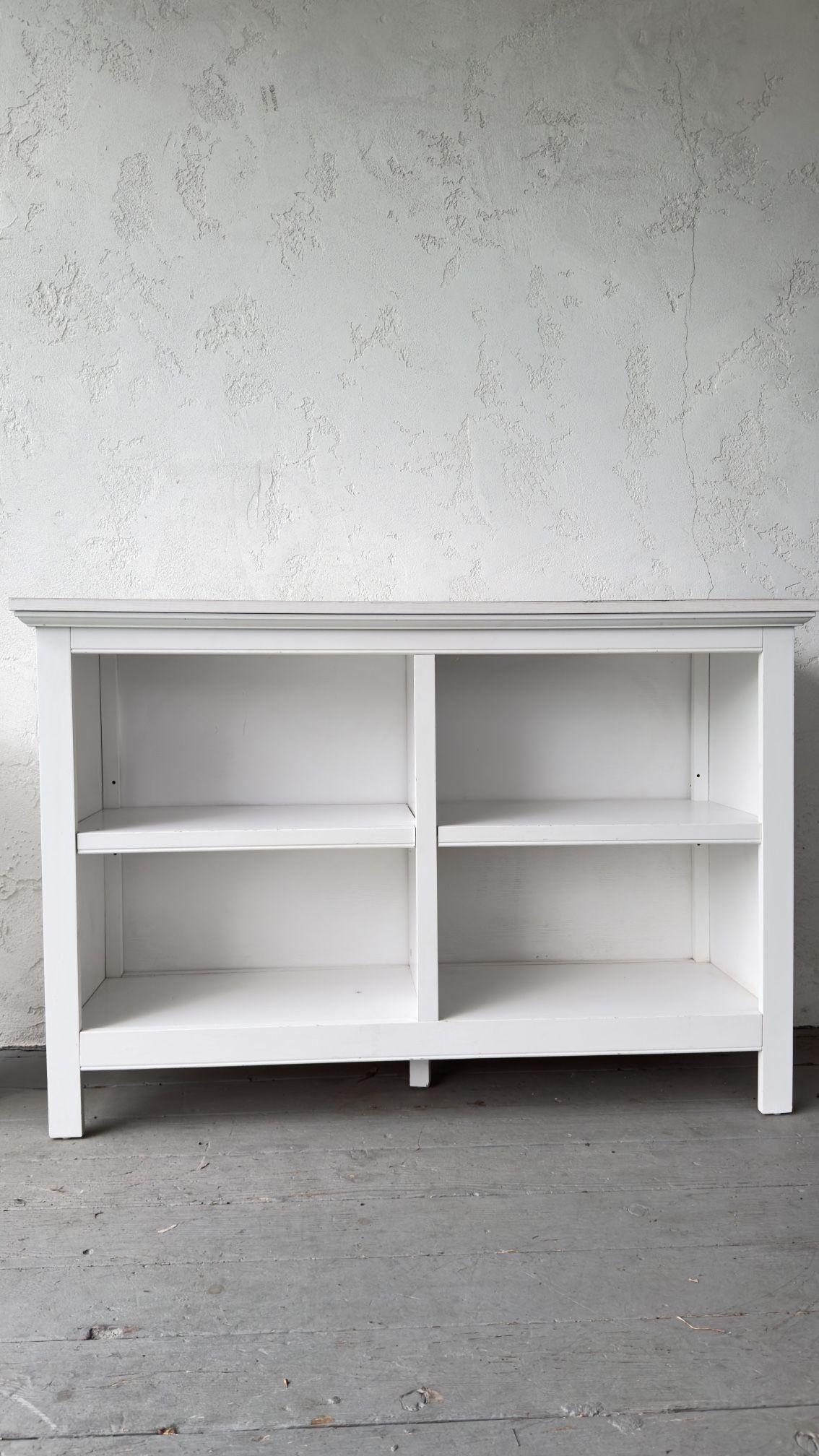 Bookshelf With Cabinet/shelves For Storage.