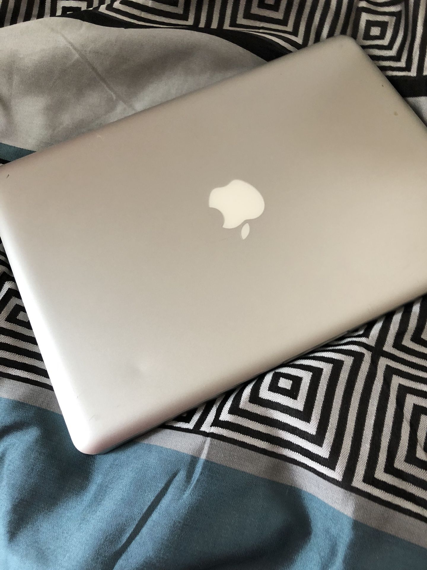 MacBook