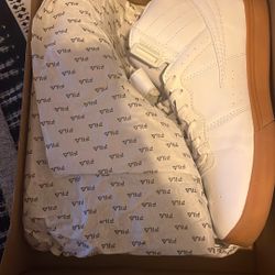 Fila Size 9 White And Tan 