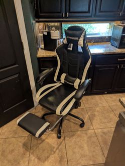 GTRACING Black and White Gaming Chair