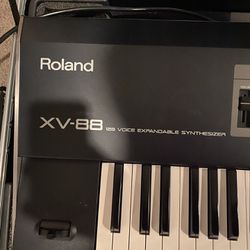 Roland Xv88 