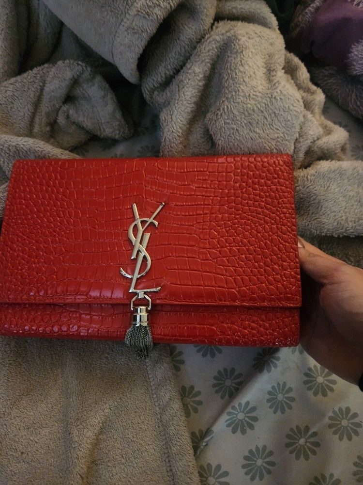 YSL CLUTCH BAG 