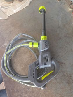 Cordless pressure washer