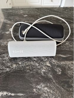 Sonos Roam Portable Speaker (White) + Hard Case & USB-C Cable