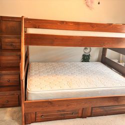 Twin/Double Bunk bed