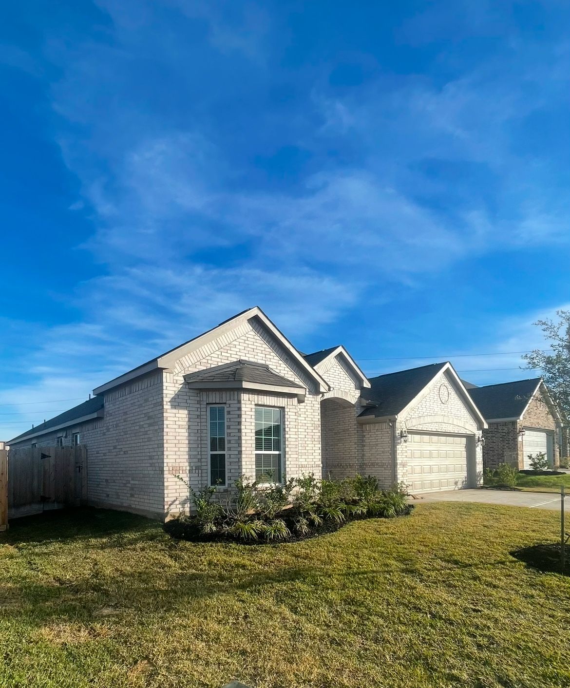 New Home Near The Lake