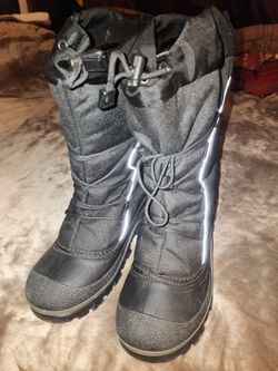 Snow Boots 