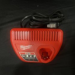 Milwaukee M12 Battery Charger (new)