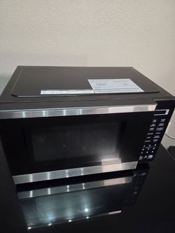 Black+ Decker 0.9 cu ft. Countertop Microwave