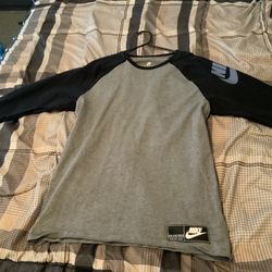 Nike T-shirt Large Mens