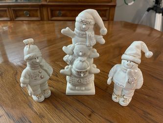 Gorgeous Porcelain or Ceramic Snowman Family Christmas or Winter Figurines