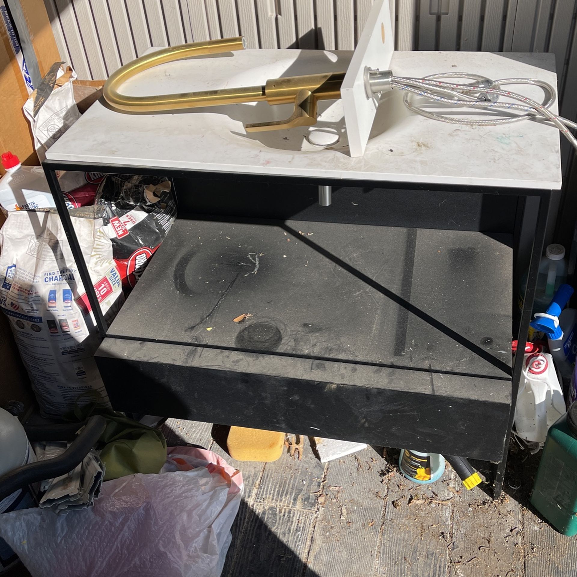 Bathroom Sink And Kitchen Faucet