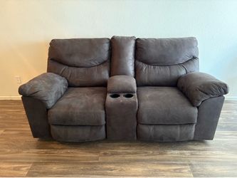 Couch/loveseat recliner
