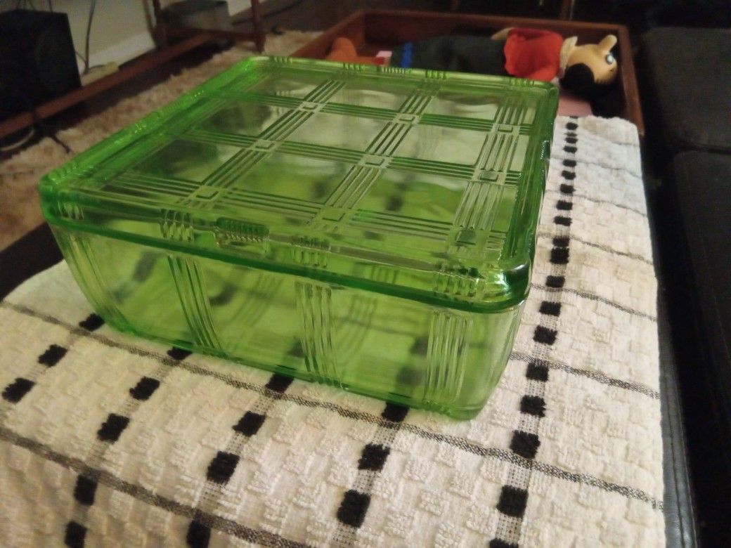 Vintage 1940's Hazel Atlas Green Uranium Depression Glass Dish With Lid